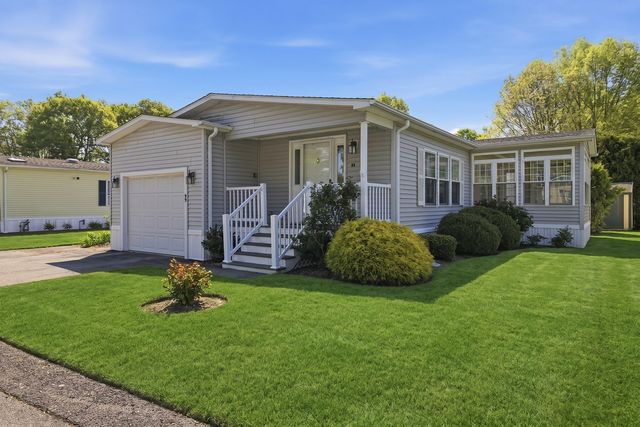 50 Highland St #99, Taunton, MA 02780