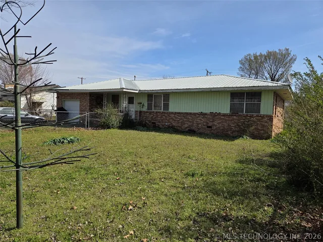 620 S  Choctaw Ave, Claremore, OK 74017