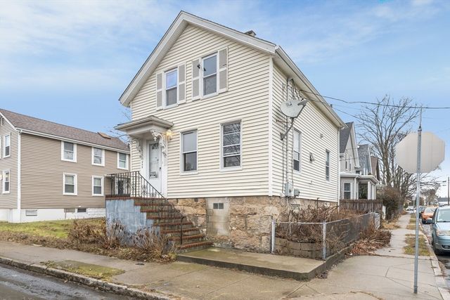 202 Park St, New Bedford, MA 02740