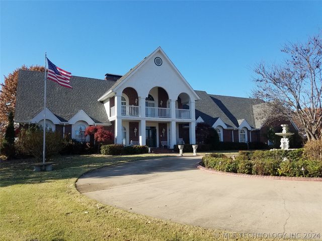 66235 S  320th Rd, Chouteau, OK 74337