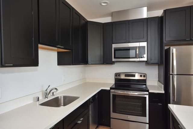280 Brighton Ave #2B-2Ba-649Sqft, San Francisco, CA 94112