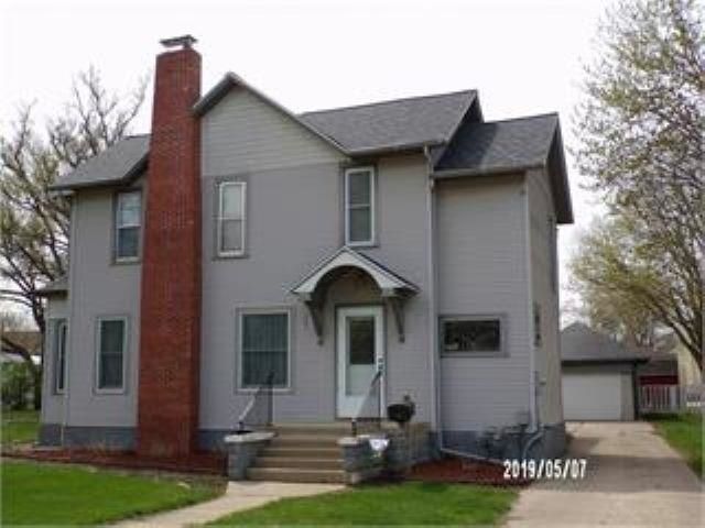 515 N  7th St, Estherville, IA 51334