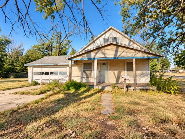 1901 S  Silver St, Wichita, KS 67213