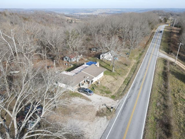 10173 West State Highway 76, Cape Fair, MO 65624