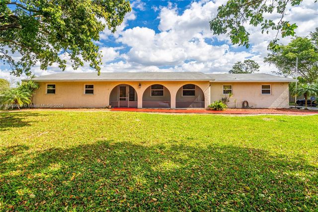 5830 SW 162nd Ave, Southwest Ranches, FL 33331