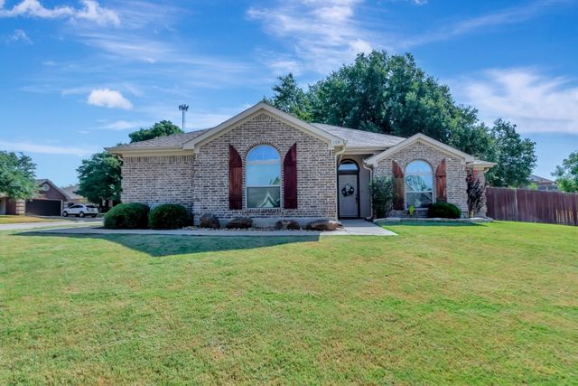 105 Pleasant View Dr, Weatherford, TX 76086