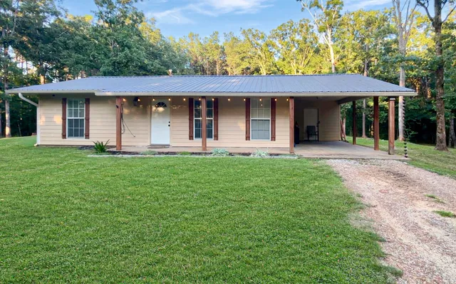 3926 Highway 35 N, Carthage, MS 39051