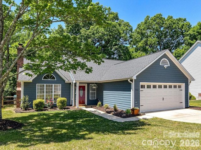 4131 Huntmeadow Dr, Charlotte, NC 28269
