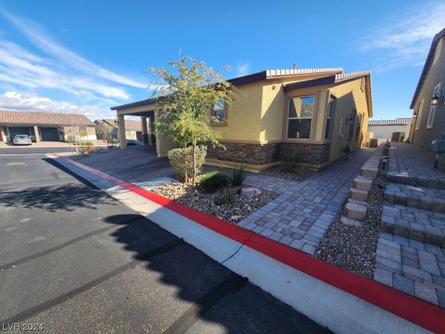 2743 Chinaberry Hill St, Laughlin, NV 89029