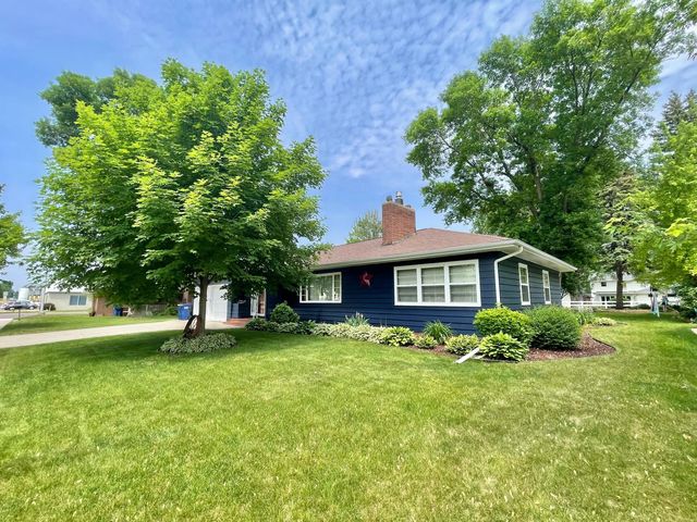 329 N  Spring Ave, Springfield, MN 56087
