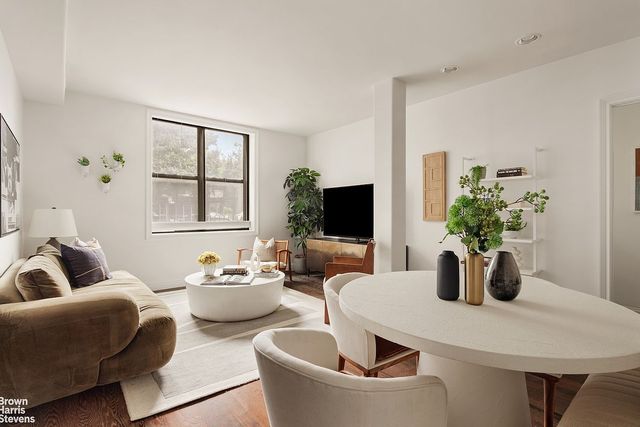 910 Union St #1B, Brooklyn, NY 11215