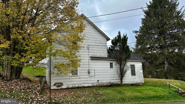 5751 State Route 487, Lopez, PA 18628