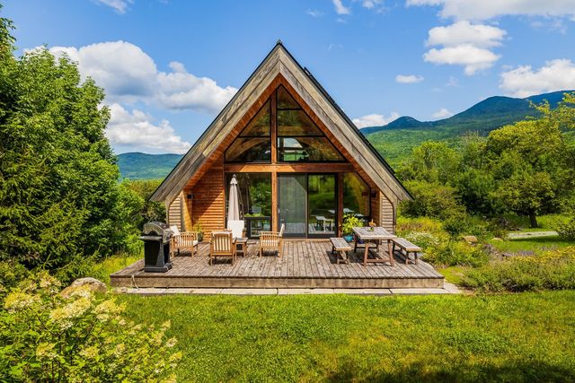 2864 Stowe Hollow Road, Stowe, VT 05672
