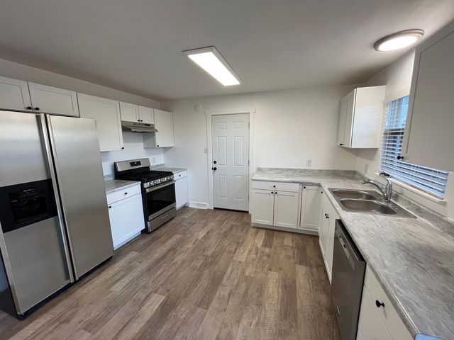 3308 N  Dustin Ave, Farmington, NM 87401