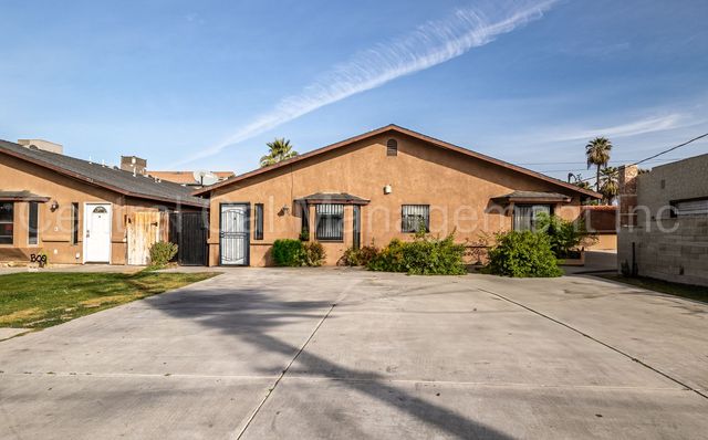 130 8th St #B, Bakersfield, CA 93304