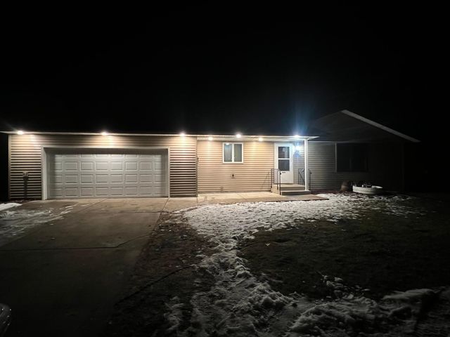 133 8th Ave NW, Lonsdale, MN 55046