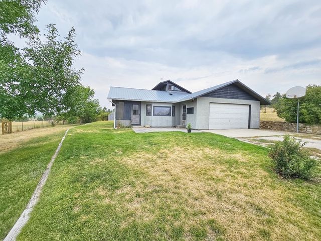 5930 Lakeview Dr, Helena, MT 59602