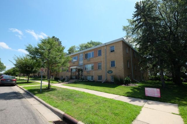 2044 Brewster St #16, Saint Paul, MN 55108