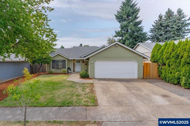 5305 Red Leaf Dr S, Salem, OR 97306