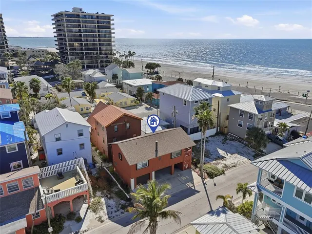 35 79th Ave, Treasure Island, FL 33706