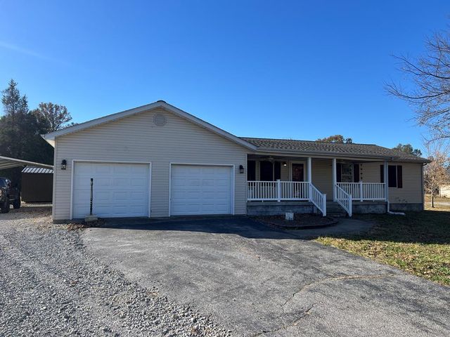 555 Beeny Rd, Manitou, KY 42436