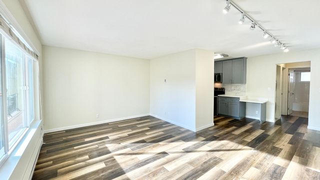 438 N  El Camino Real #303, San Mateo, CA 94401