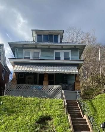 423 Fairview Ave, Turtle Creek, PA 15145