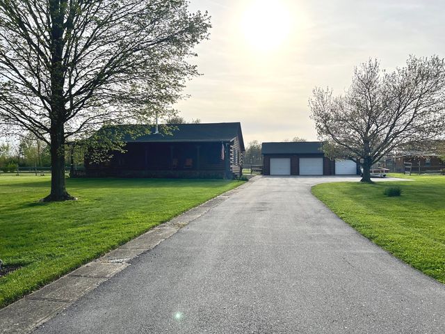 6126 S  County Road 521 E, Plainfield, IN 46168