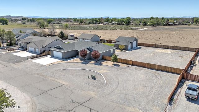 1345 Julie Ln, Fallon, NV 89406