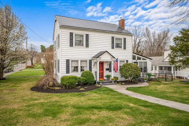 690 W  Washington St, Wytheville, VA 24382
