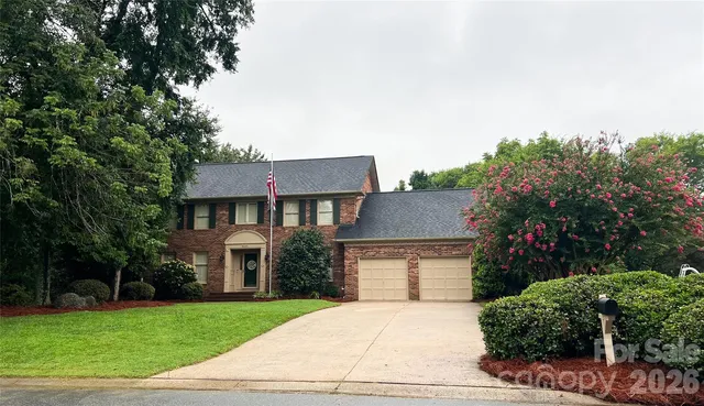 8601 Middleton Cir, Harrisburg, NC 28075