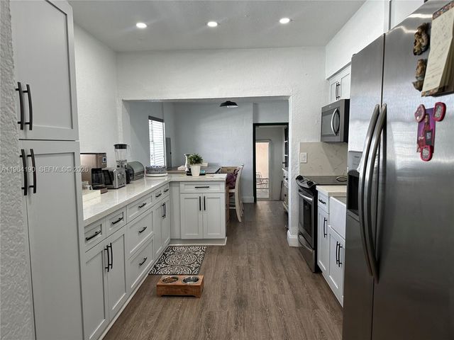 991 E  47th St, Hialeah, FL 33013