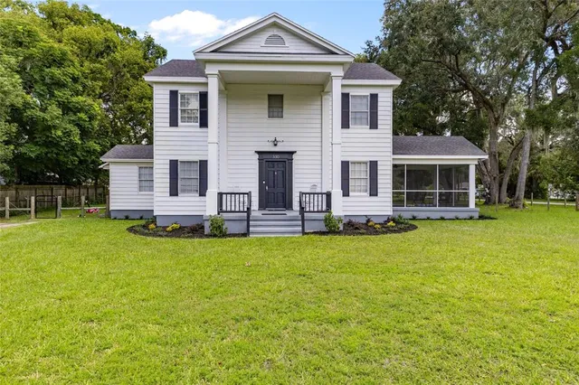 330 NE 1st Ave, Williston, FL 32696