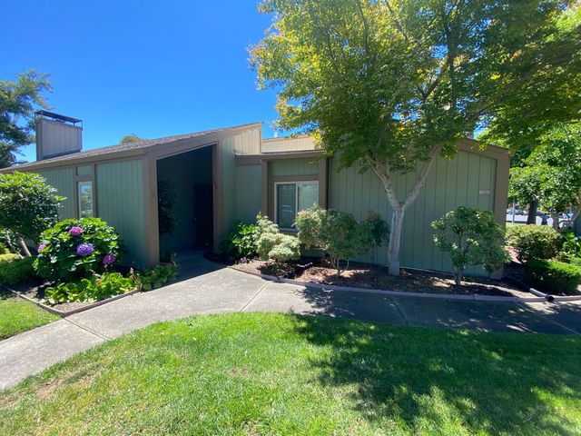1100 Island Dr, Alameda, CA 94502