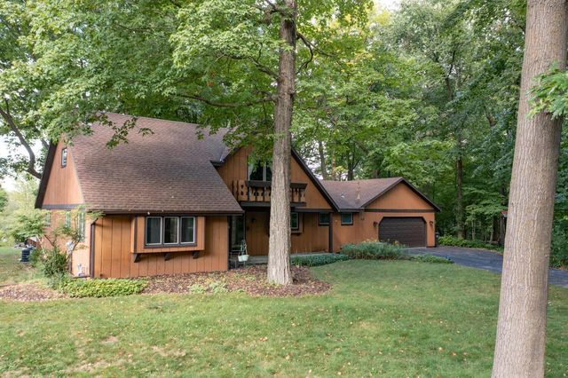 623 Arbor DRIVE, Elkhart Lake, WI 53020