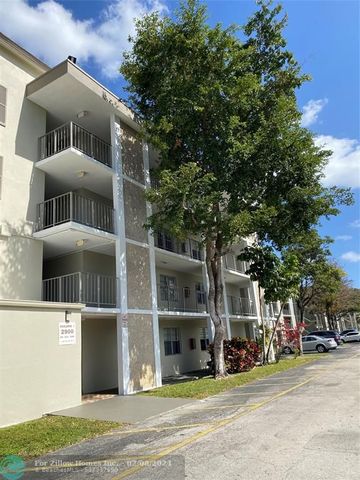 2900 NW 48th Ter #404, Fort Lauderdale, FL 33313