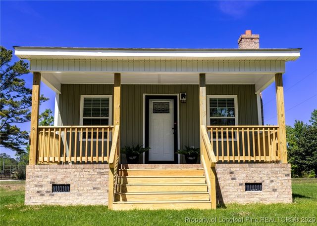1075 Pine St, Pembroke, NC 28372
