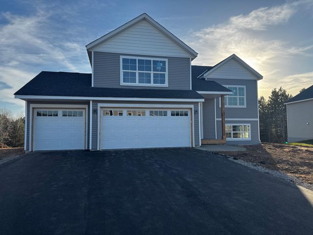 539 Lagrandeur Rd, Somerset, WI 54025