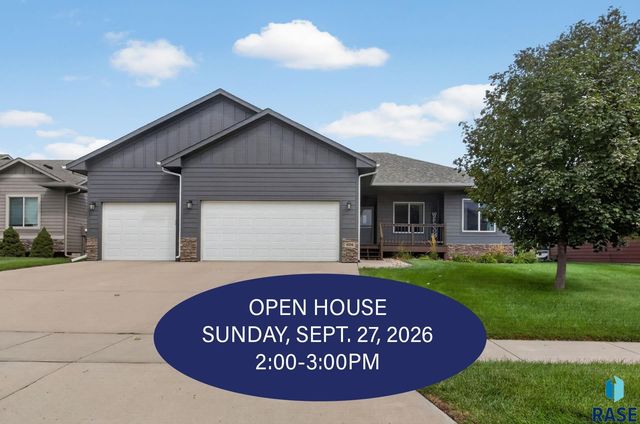 606 Marie Dr, Harrisburg, SD 57032