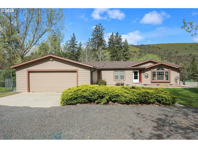 6863 Wells Rd, The Dalles, OR 97058