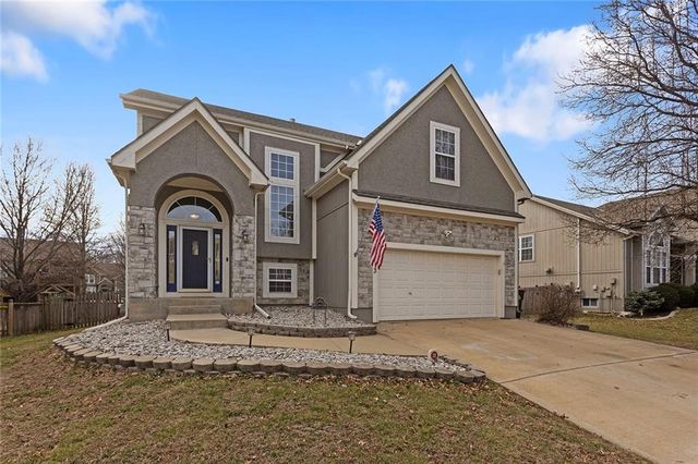 21613 W  61st St, Shawnee, KS 66218