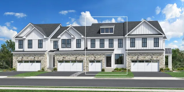 84 Mustang Dr, Manalapan, NJ 07726