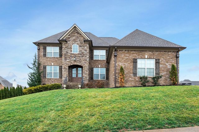 4003 Canberra Dr, Spring Hill, TN 37174