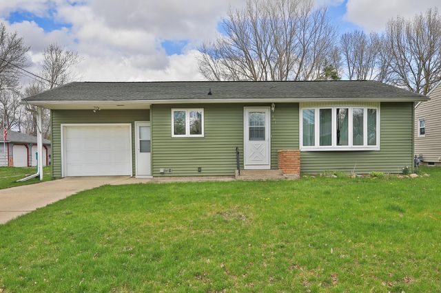 701 10th Ave SE, Waseca, MN 56093
