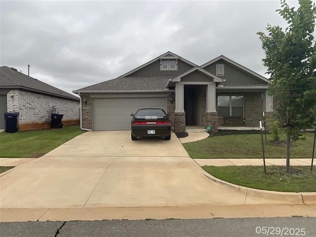 15713 Caney Dr, Edmond, OK 73013