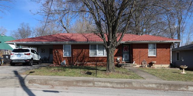 204 Woodlawn Ave, Horse Cave, KY 42749