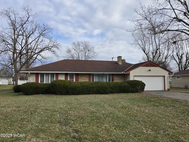 916 S  Main St, Ada, OH 45810