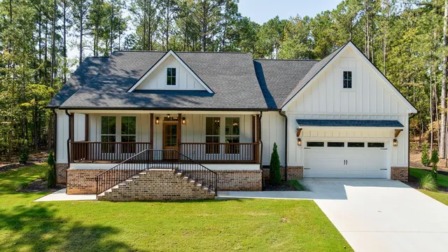 126 Elliot Circle, Mc Cormick, SC 29835
