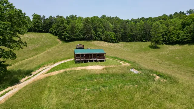 210 Sunset View Rd, Tyner, KY 40486