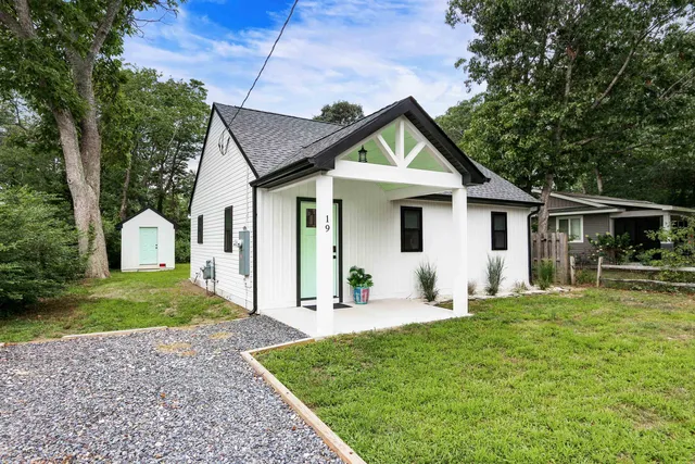 19 W  Hereford Ave, Cape May Court House, NJ 08210